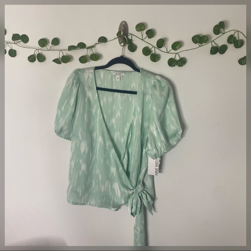 Nine West Women's Wrap blouse size XL